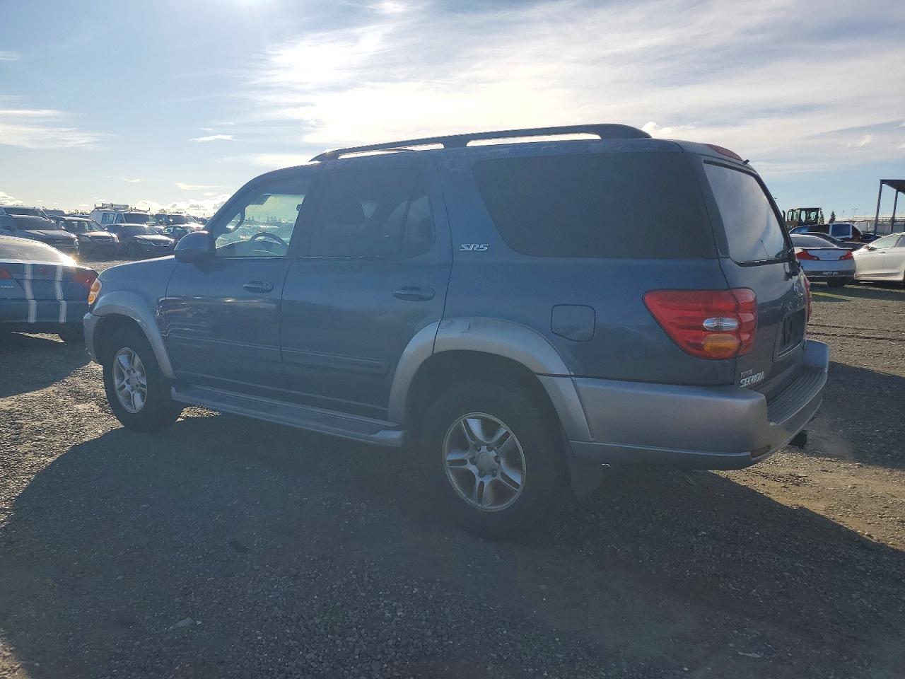 2001 TOYOTA SEQUOIA SR5 photo 2