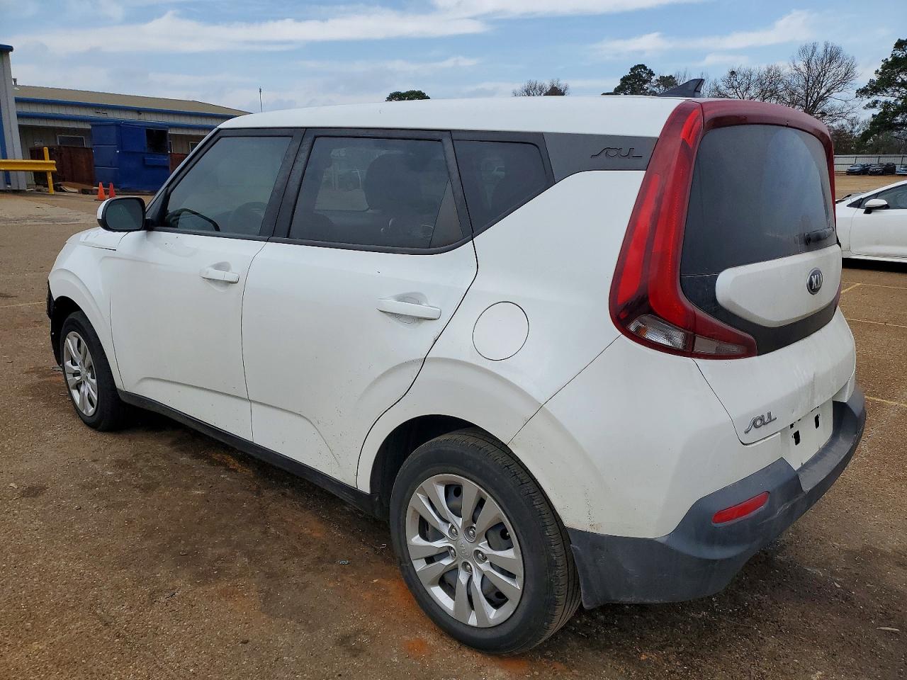 2020 KIA SOUL LX photo 2