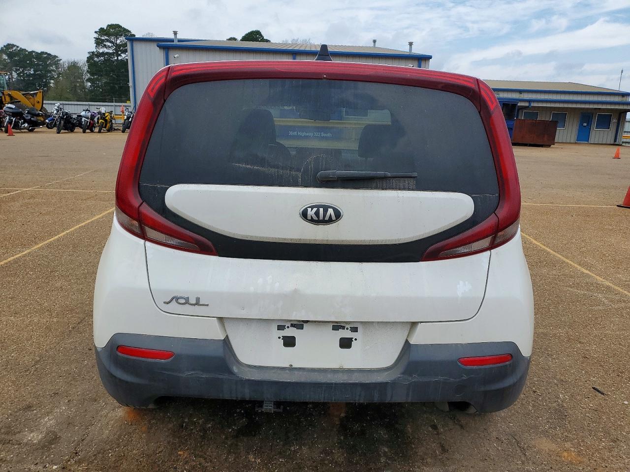 2020 KIA SOUL LX photo 6