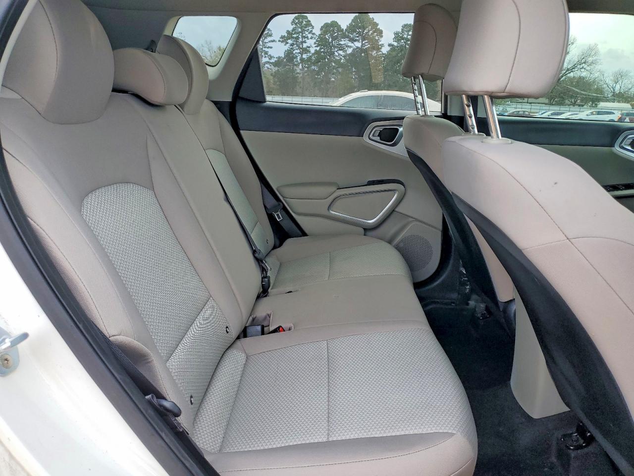 2020 KIA SOUL LX photo 10