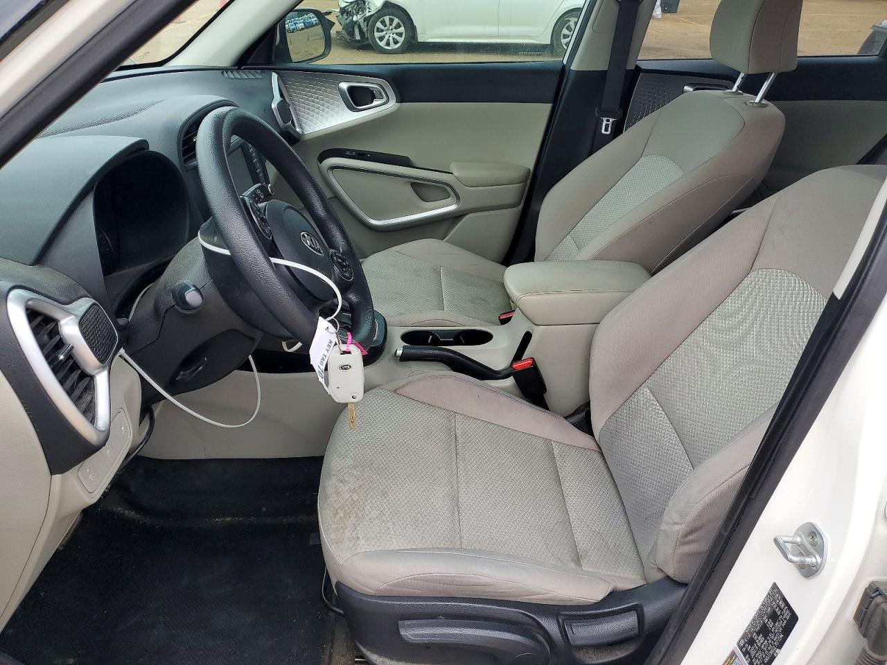 2020 KIA SOUL LX photo 7