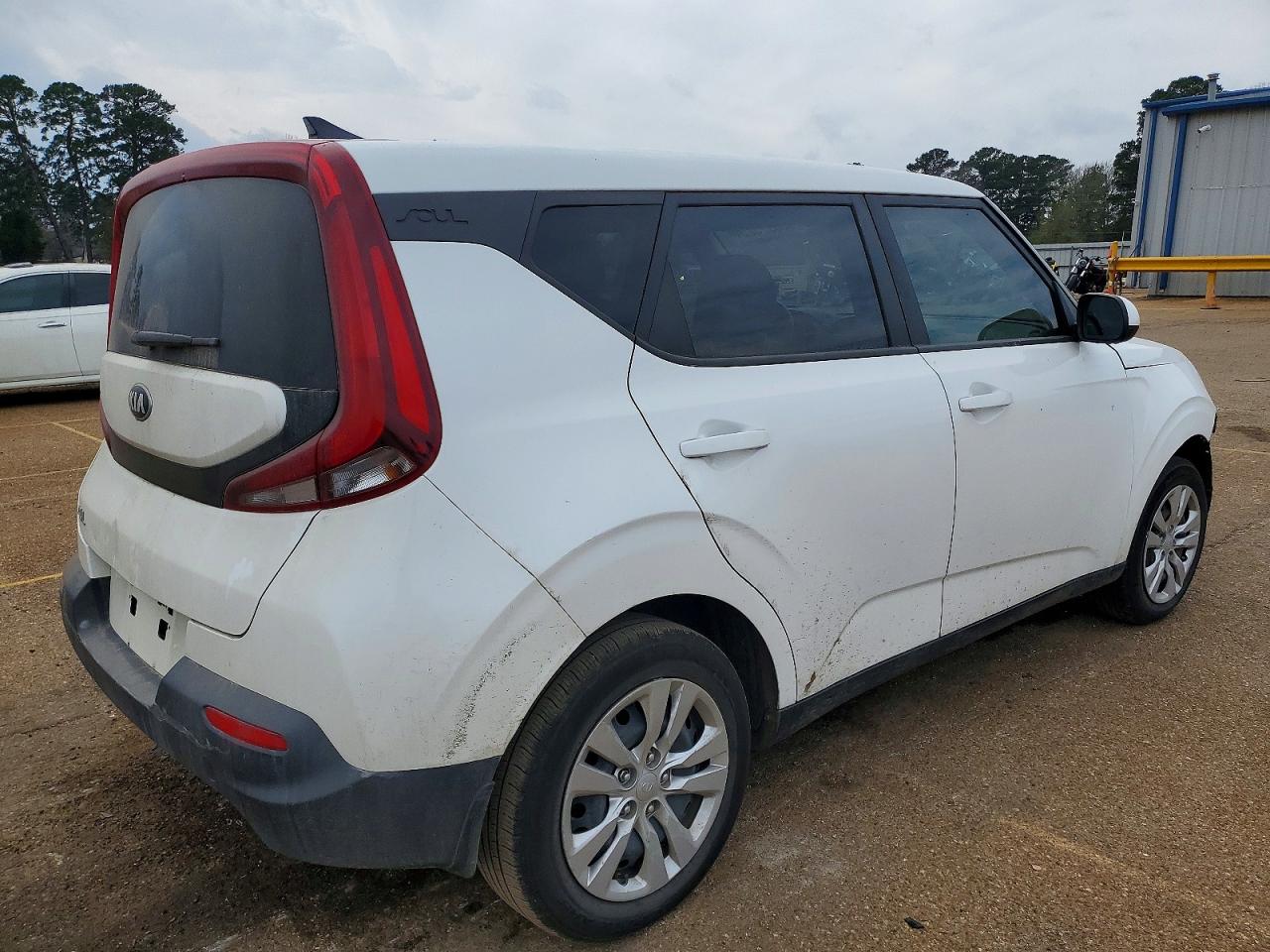 2020 KIA SOUL LX photo 3