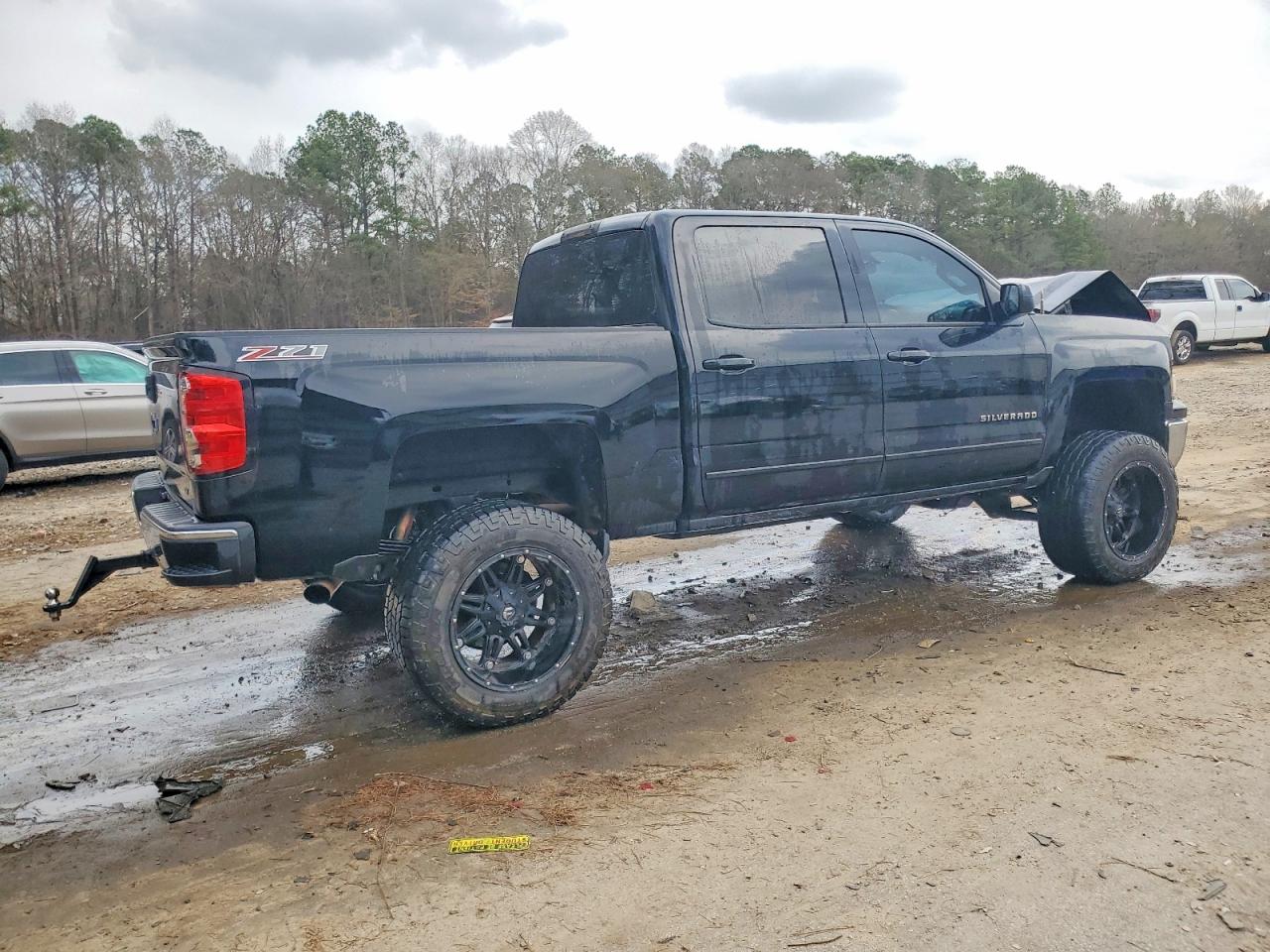 2015 CHEVROLET SILVERADO C1500 LT photo 3