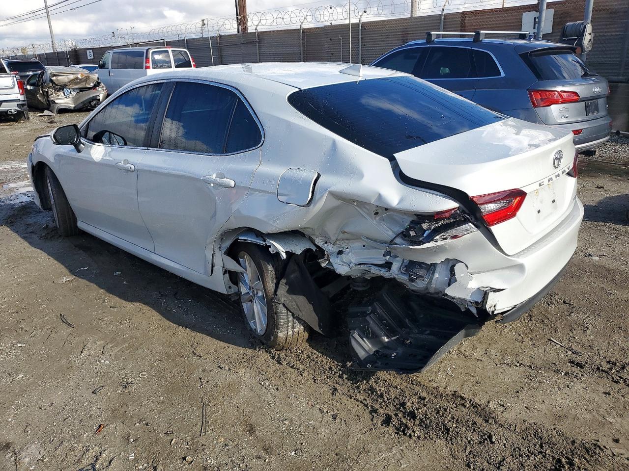 2024 TOYOTA CAMRY LE photo 2
