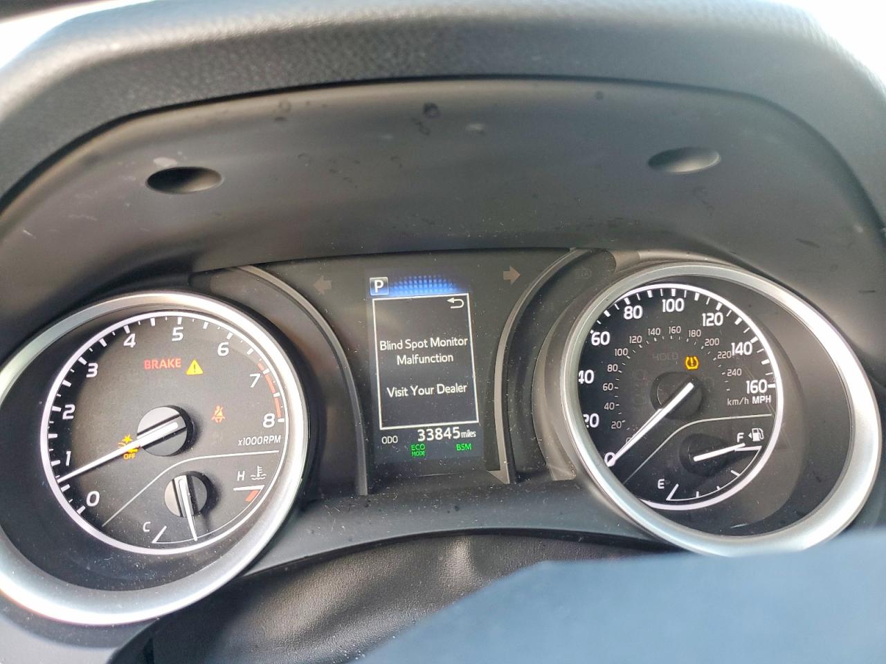 2024 TOYOTA CAMRY LE photo 9