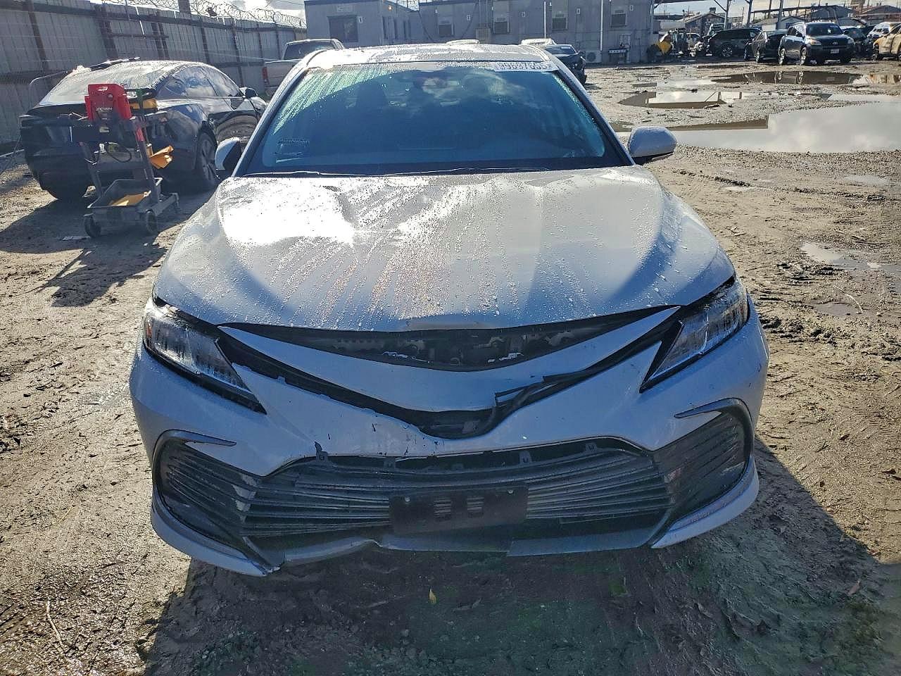 2024 TOYOTA CAMRY LE photo 5