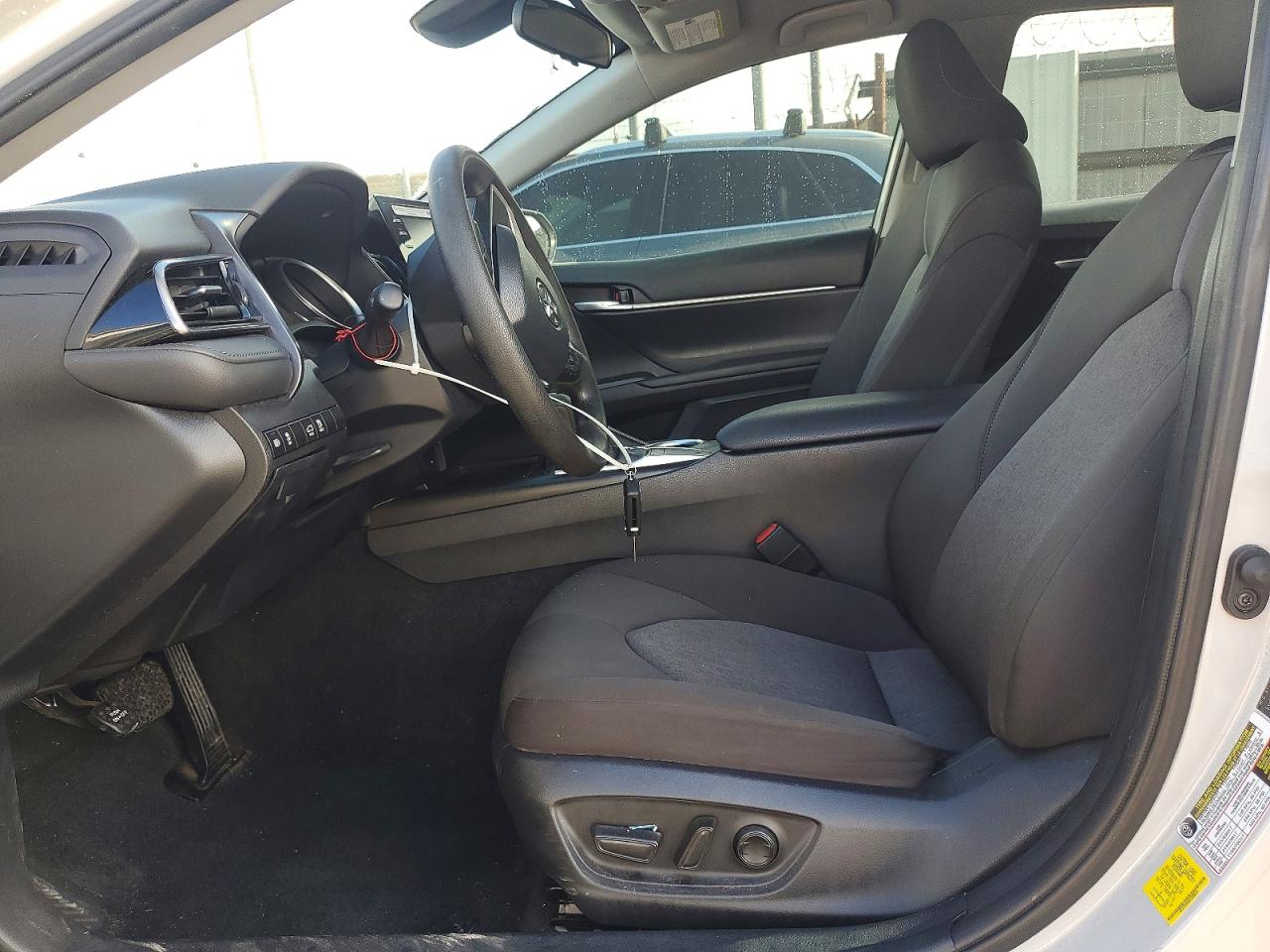 2024 TOYOTA CAMRY LE photo 7