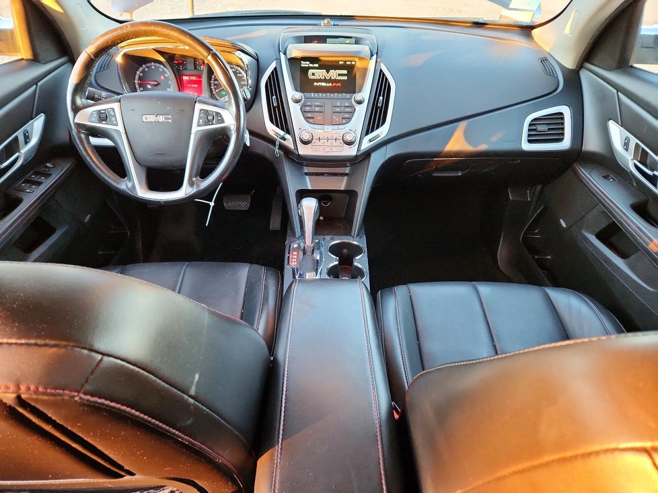 2015 GMC TERRAIN SLT photo 8