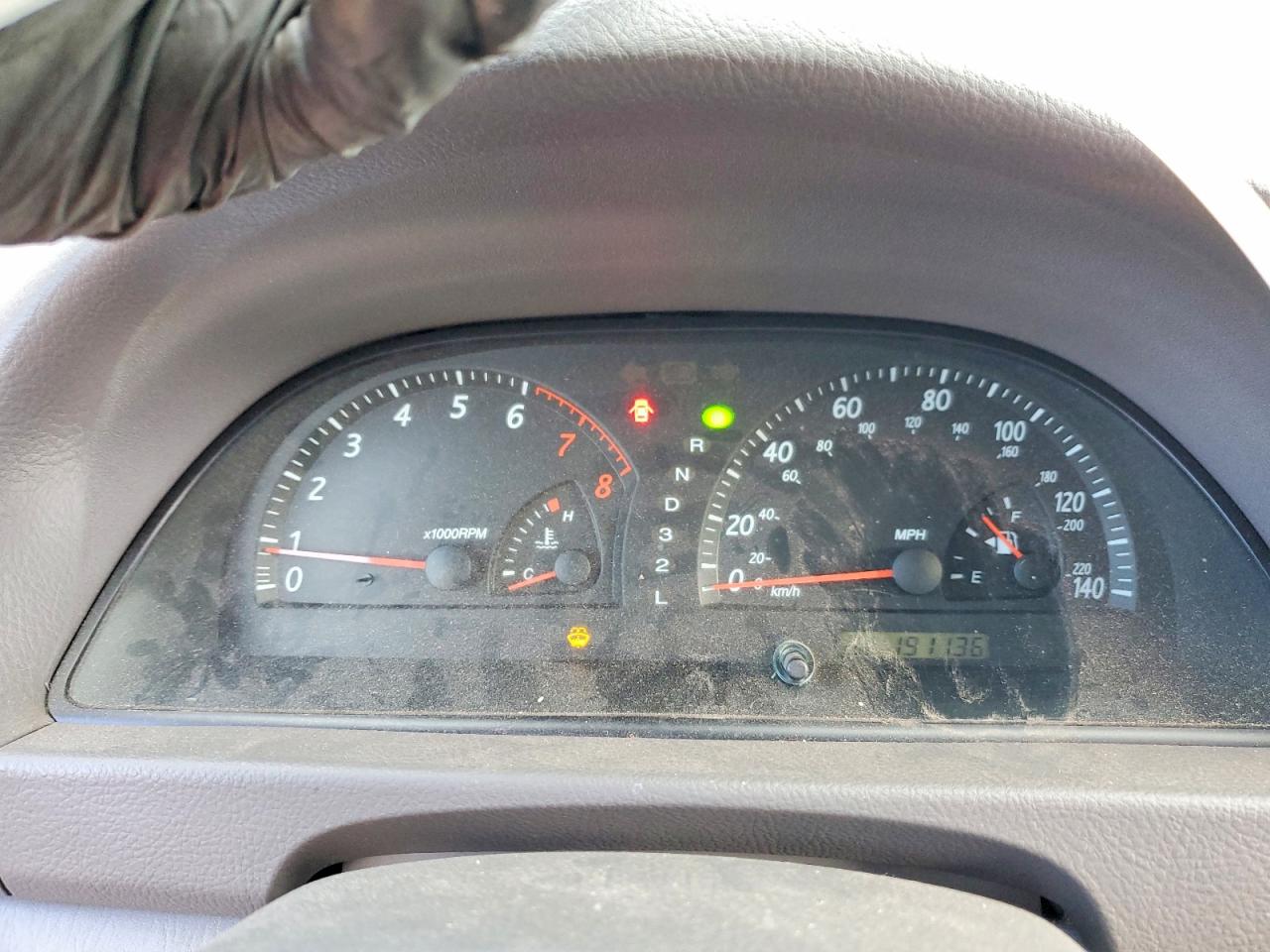 2004 TOYOTA CAMRY LE photo 9