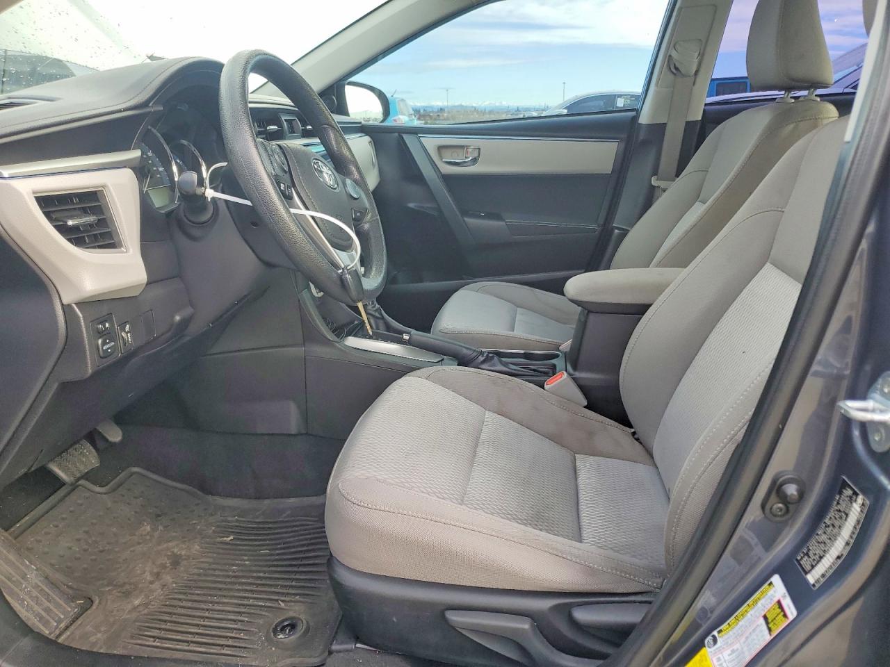2016 TOYOTA COROLLA photo 19