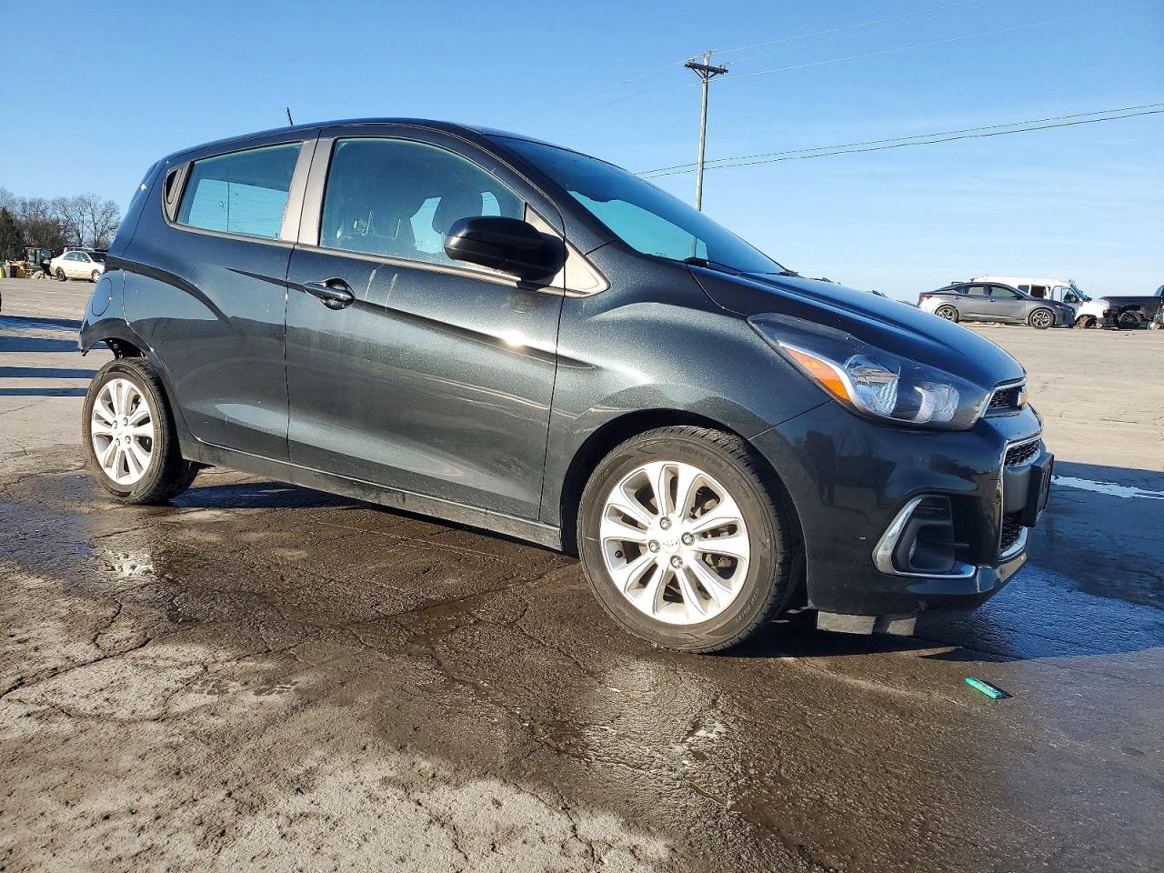 2016 CHEVROLET SPARK 1LT photo 4