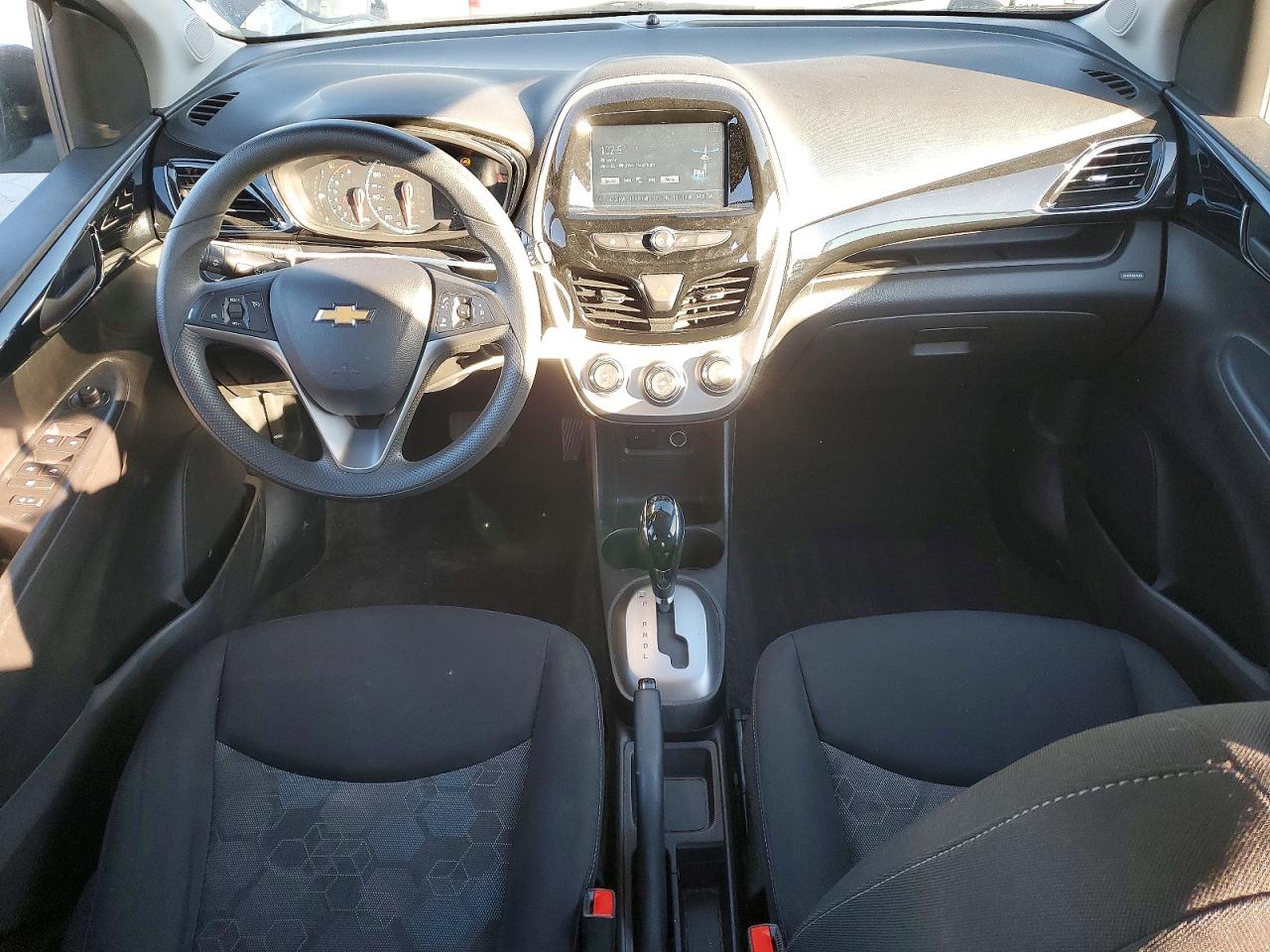 2016 CHEVROLET SPARK 1LT photo 8