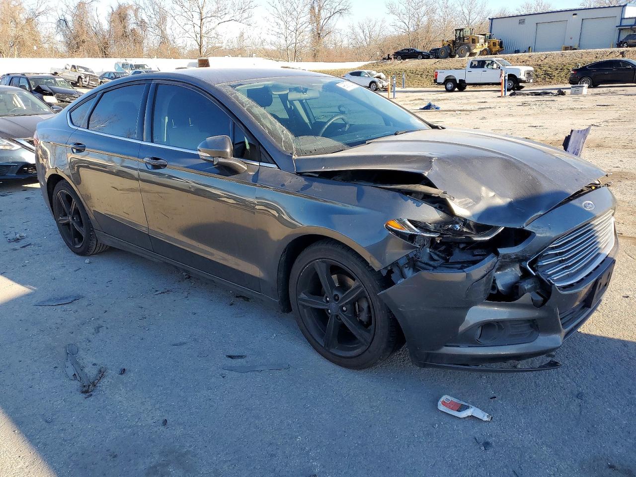 2016 FORD FUSION SE photo 4