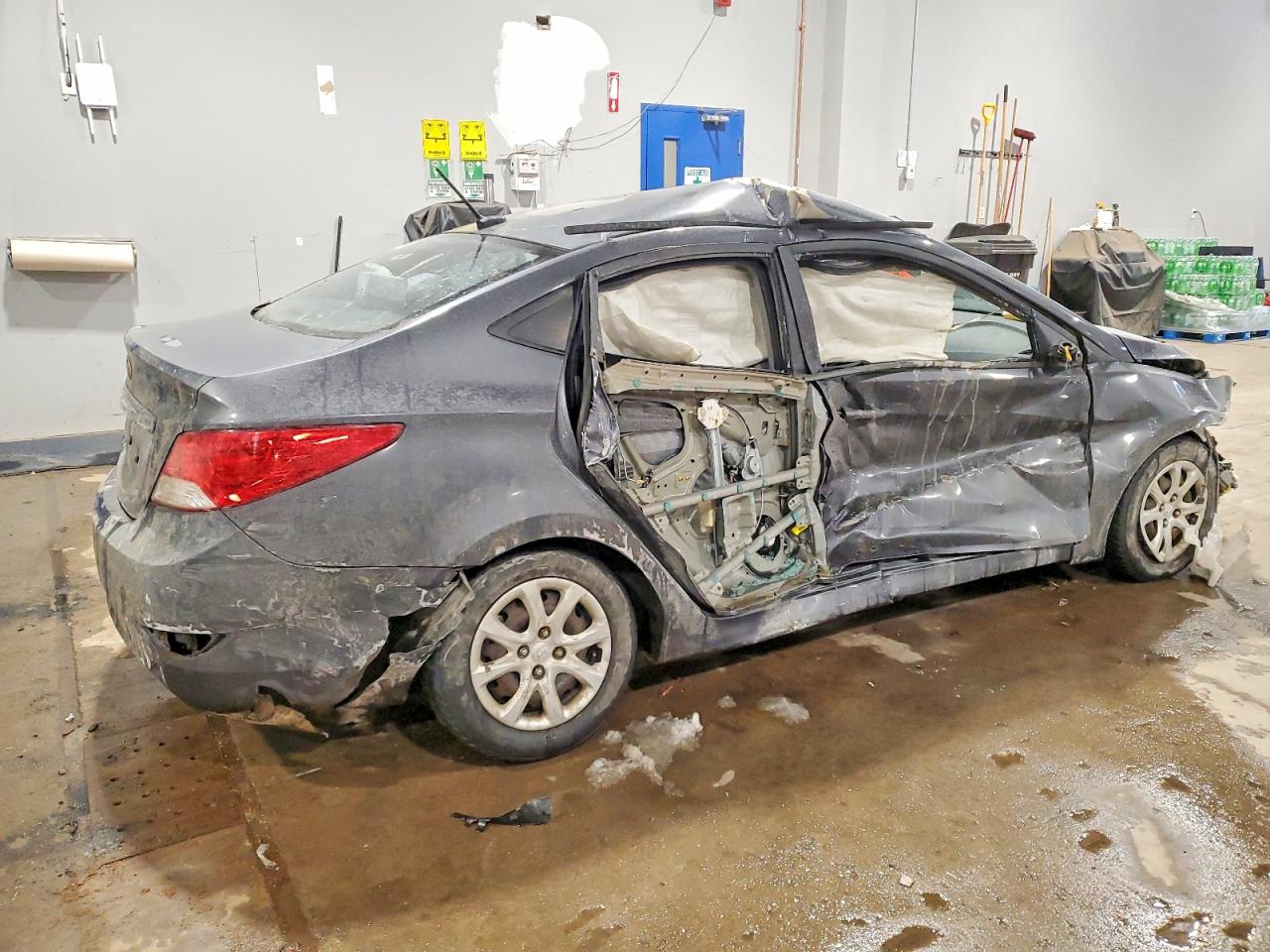 2012 HYUNDAI ACCENT GLS photo 3