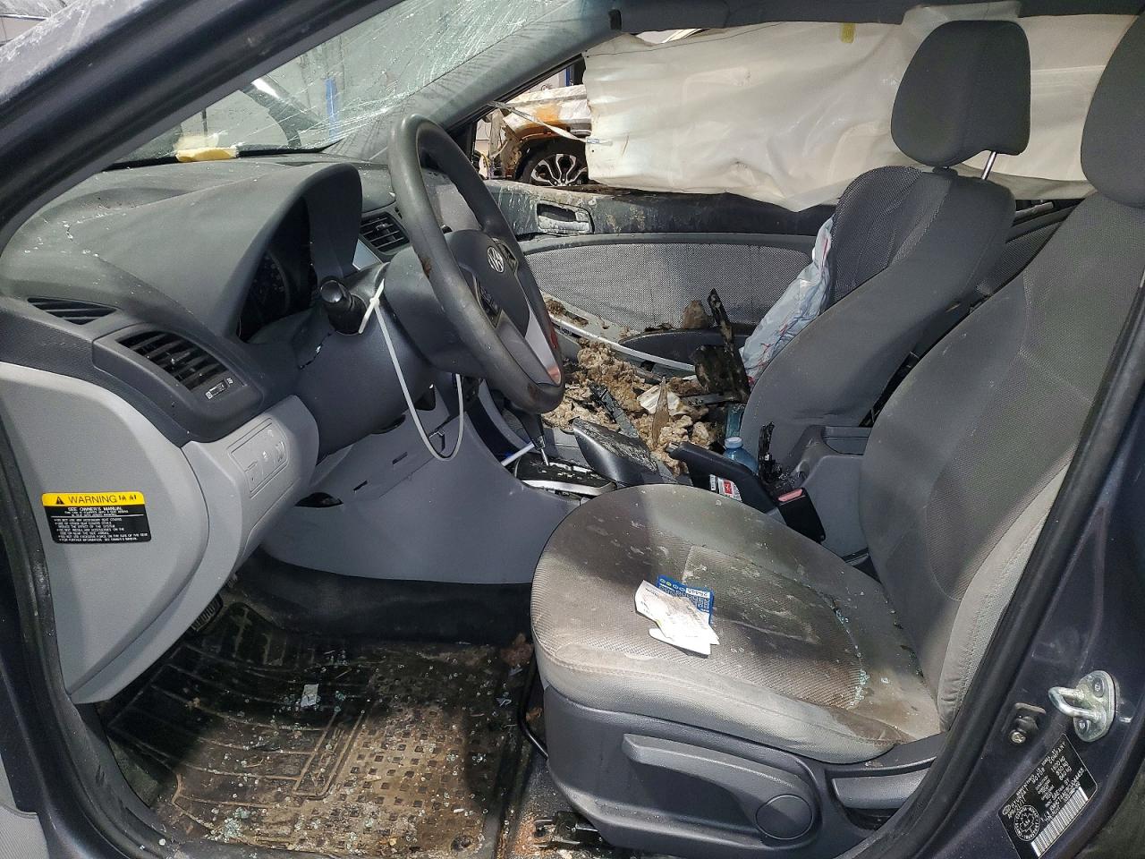 2012 HYUNDAI ACCENT GLS photo 7