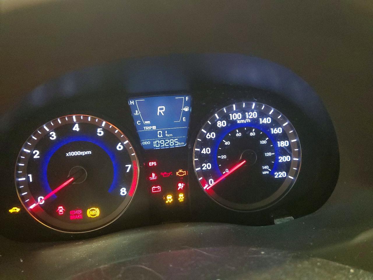 2012 HYUNDAI ACCENT GLS photo 9