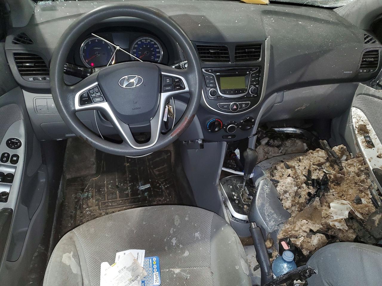 2012 HYUNDAI ACCENT GLS photo 8
