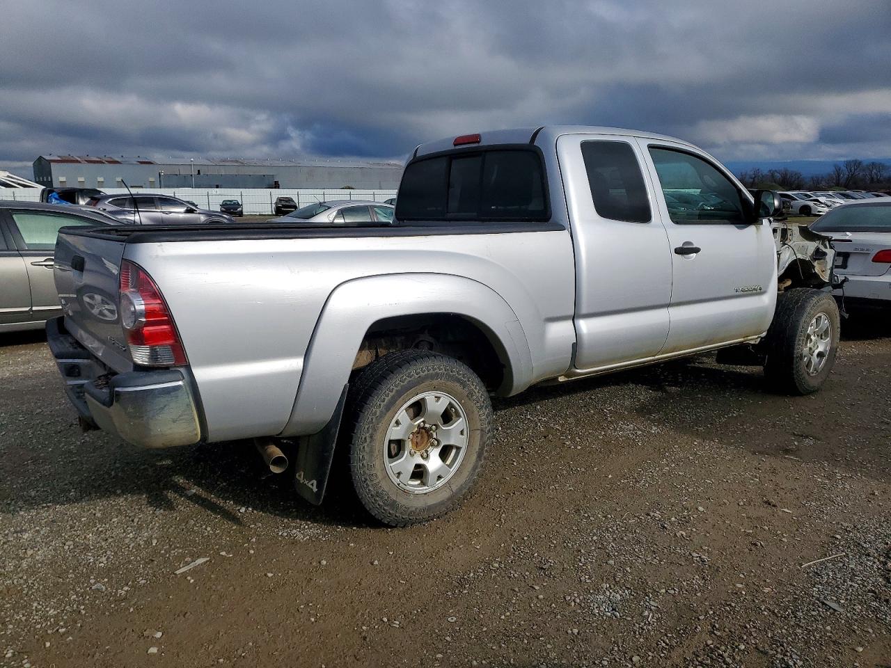 2013 TOYOTA TACOMA V6 photo 3