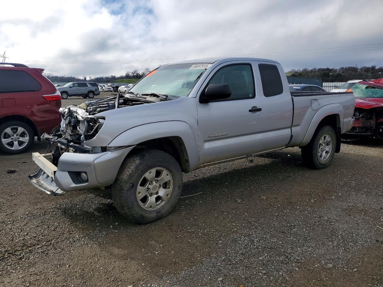 2013 TOYOTA TACOMA