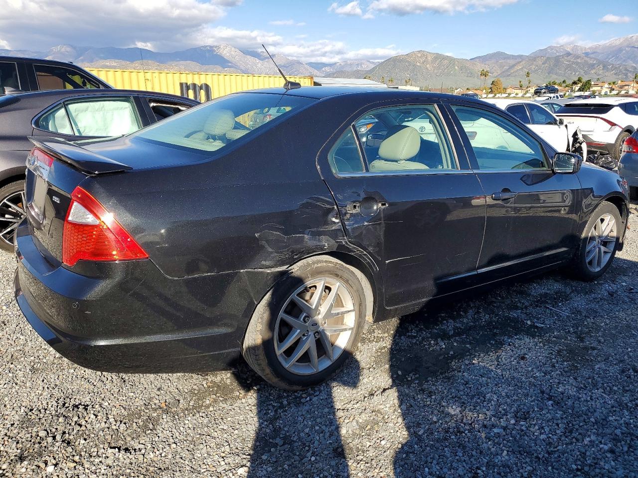 2011 FORD FUSION SEL photo 3