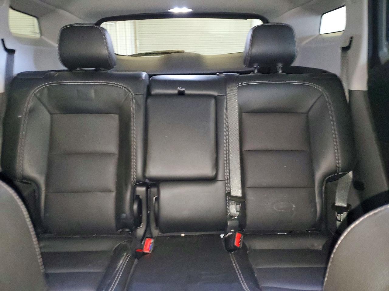 2024 GMC TERRAIN SLT photo 10