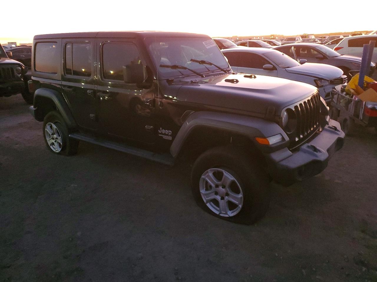 2018 JEEP WRANGLER UNLIMITED SPORT photo 4