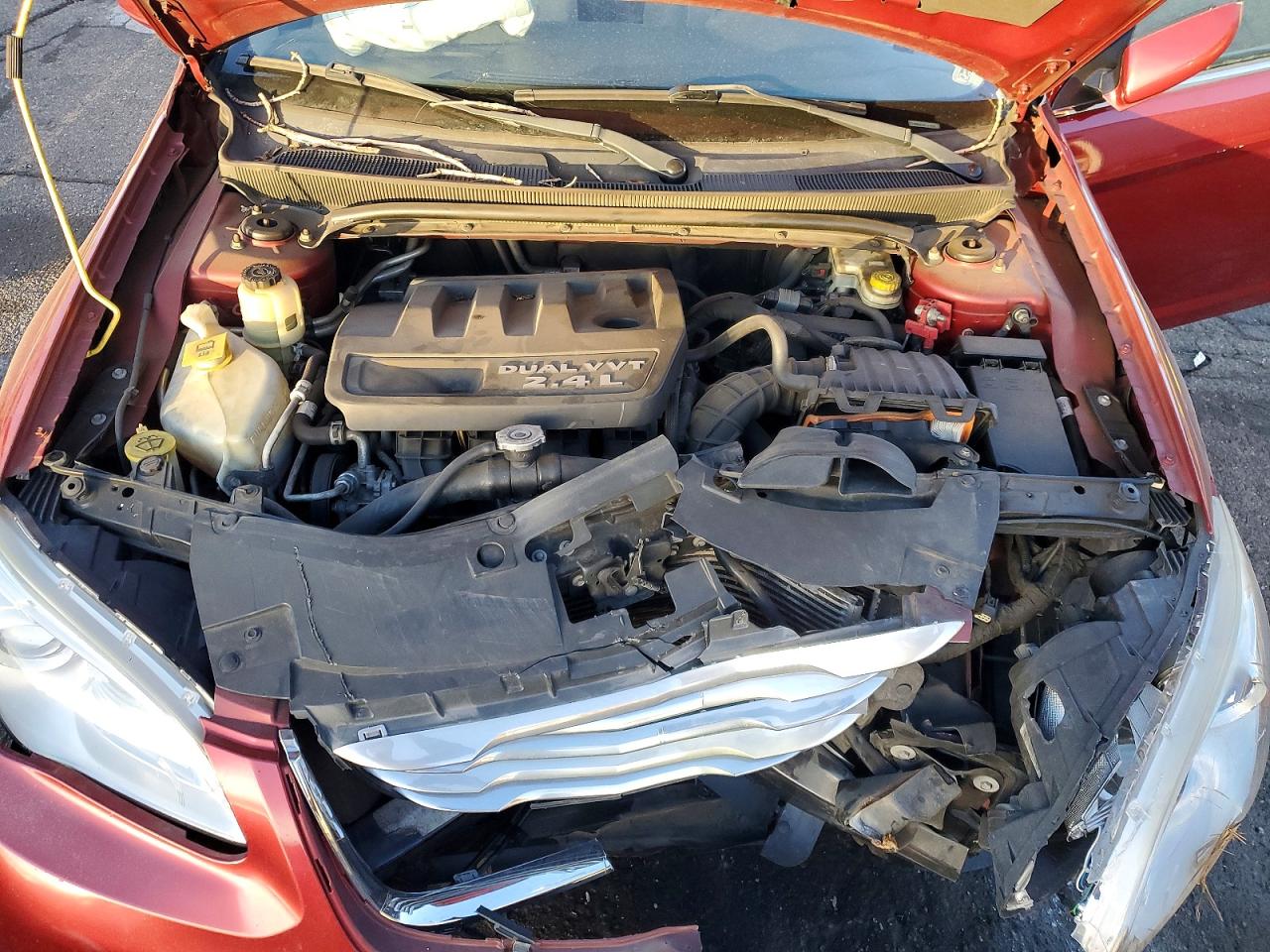 2013 CHRYSLER 200 TOURING photo 11