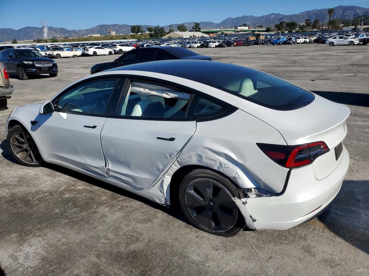 2023 TESLA MODEL 3 photo 2