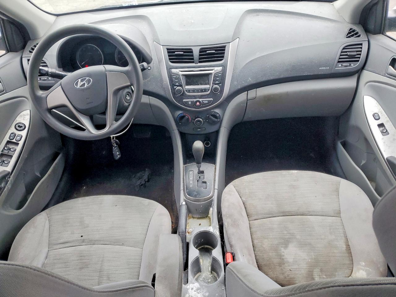 2017 HYUNDAI ACCENT SE photo 8