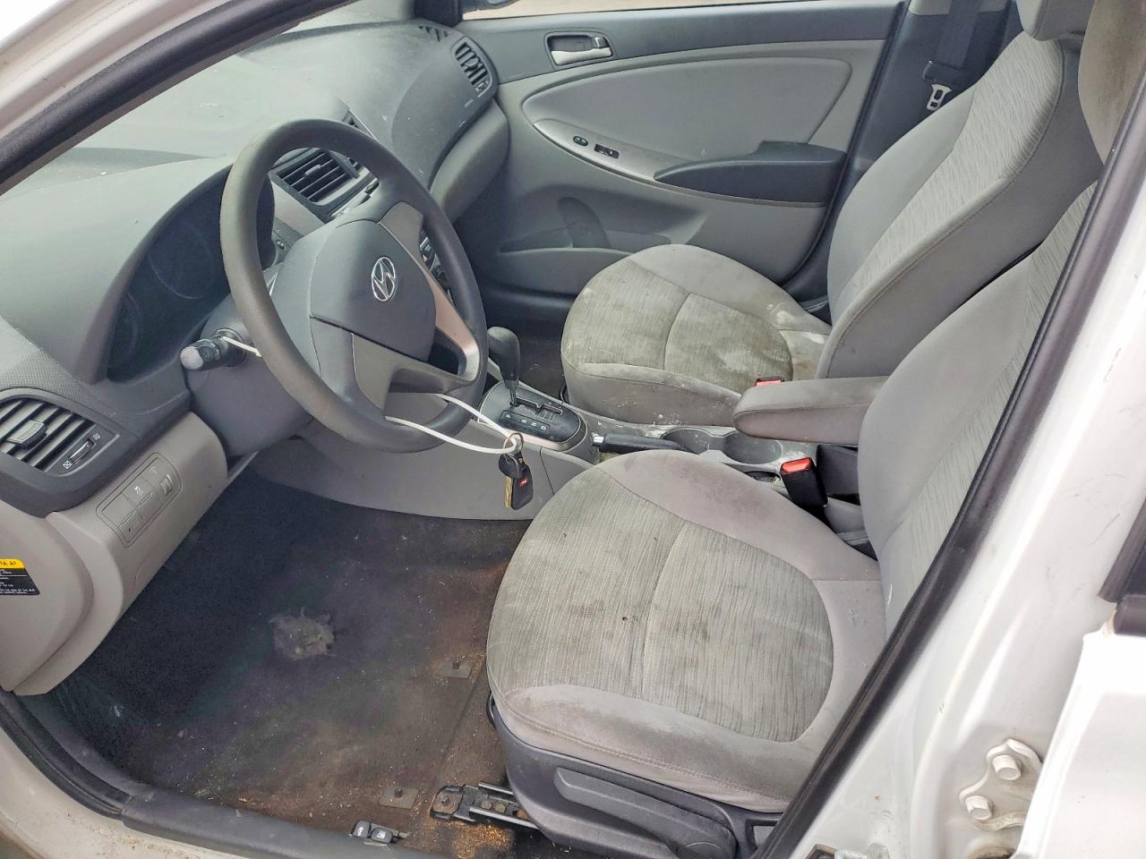 2017 HYUNDAI ACCENT SE photo 7