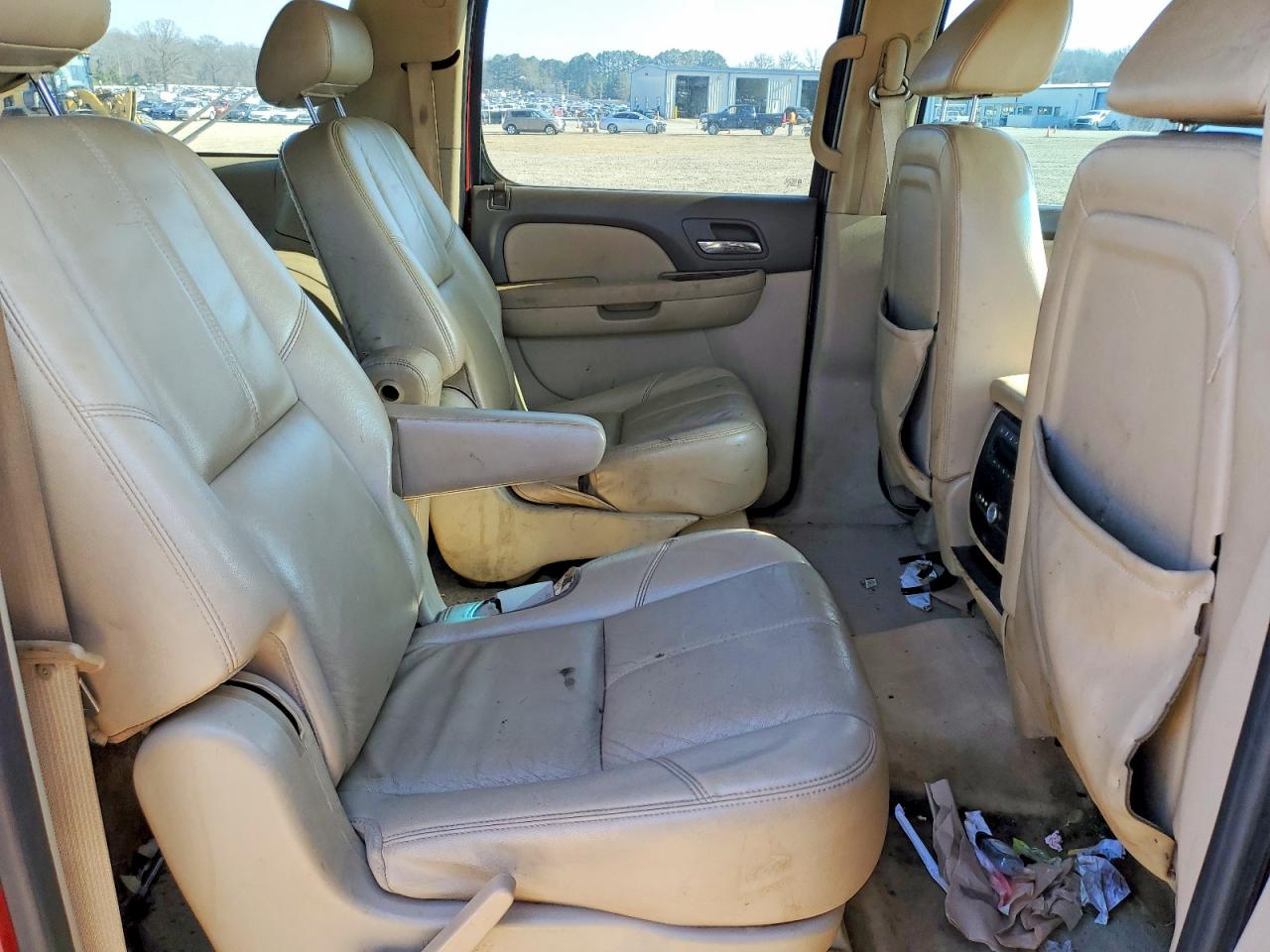 2008 GMC YUKON XL K1500 photo 10