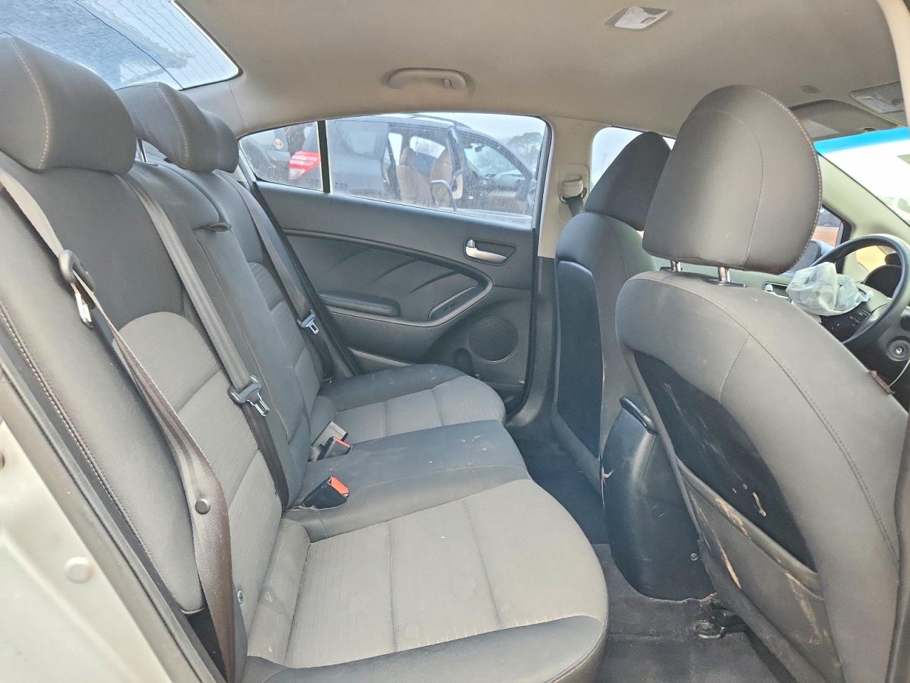 2018 KIA FORTE LX photo 10