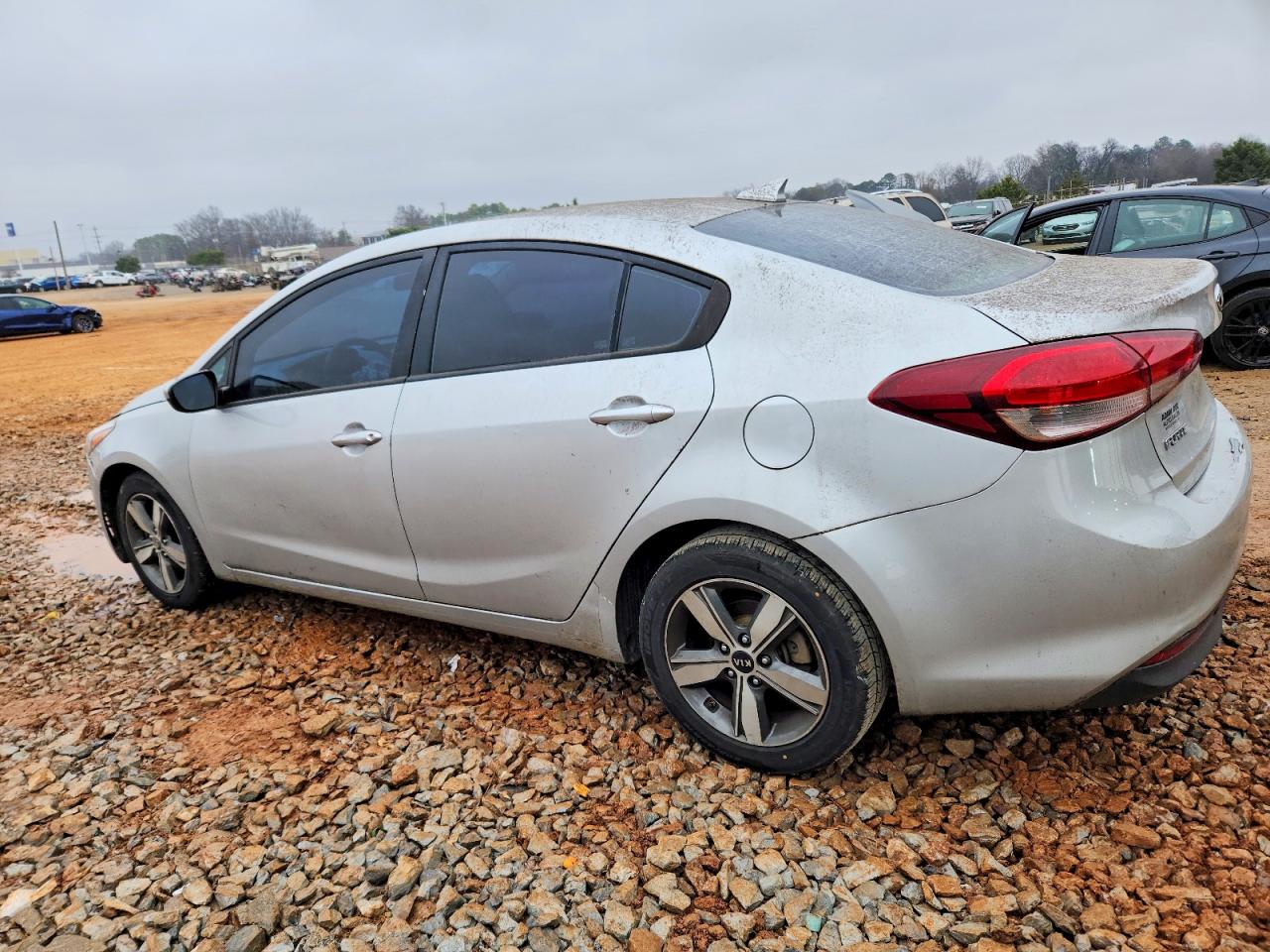 2018 KIA FORTE LX photo 2