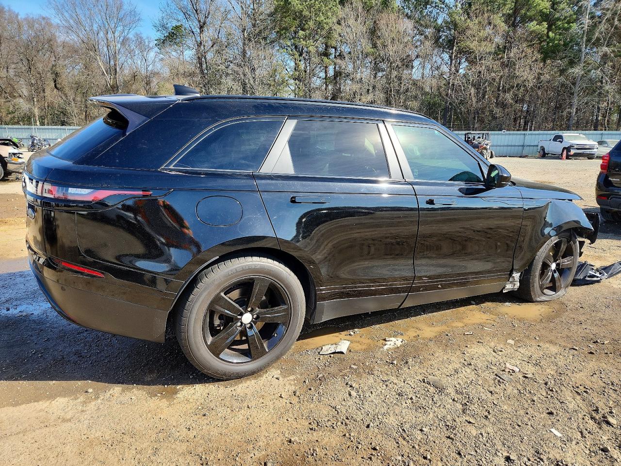 2018 LAND ROVER RANGE ROVER VELAR S photo 3