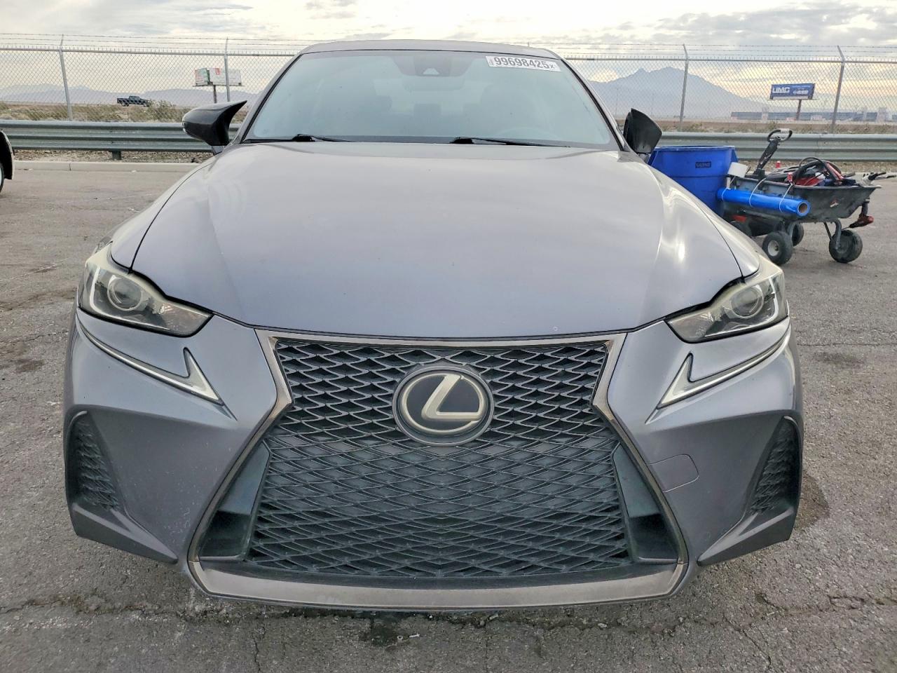 2017 LEXUS IS 200T photo 5