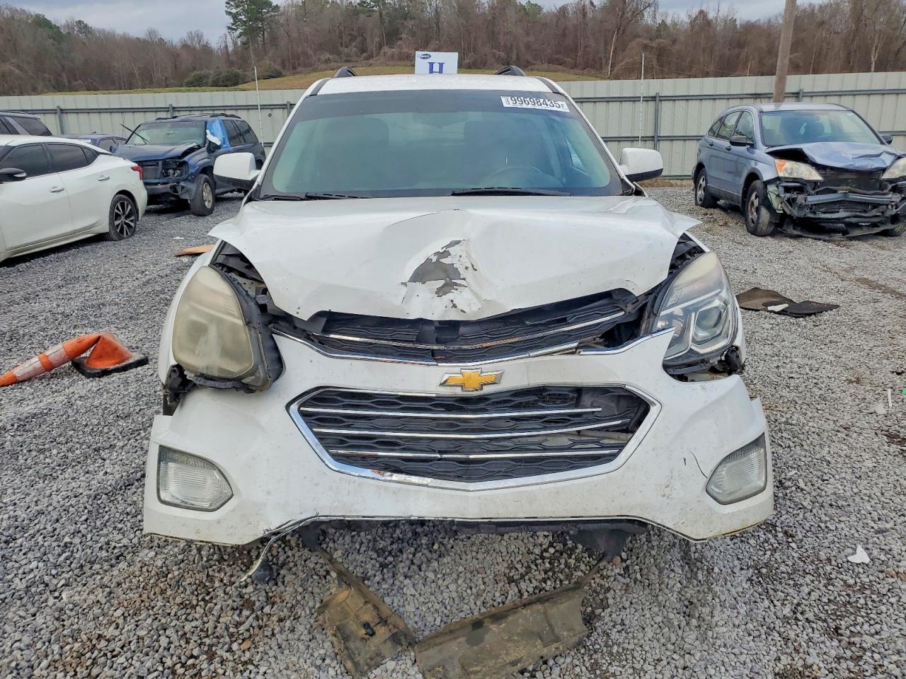 2017 CHEVROLET EQUINOX LT photo 5