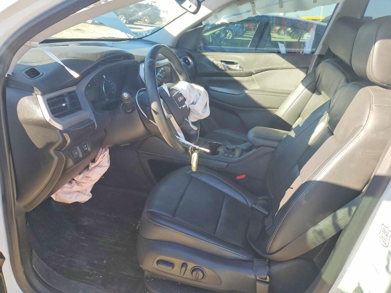 2023 GMC ACADIA AT4 AWD photo 7
