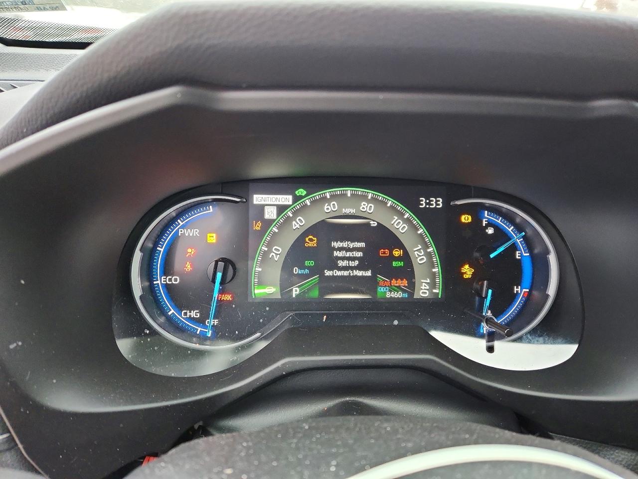 2025 TOYOTA RAV4 XLE photo 9