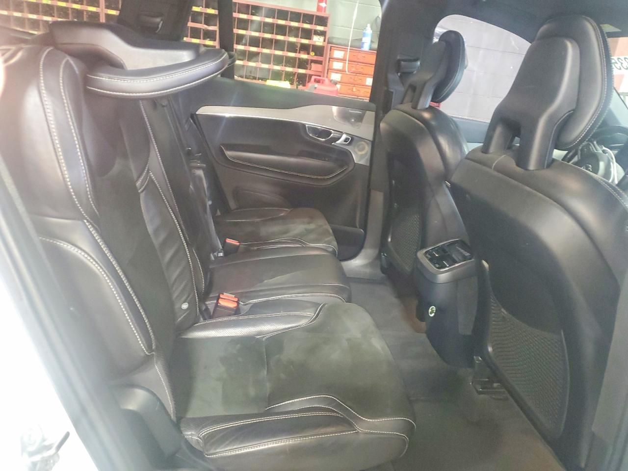 2016 VOLVO XC90 T6 photo 11