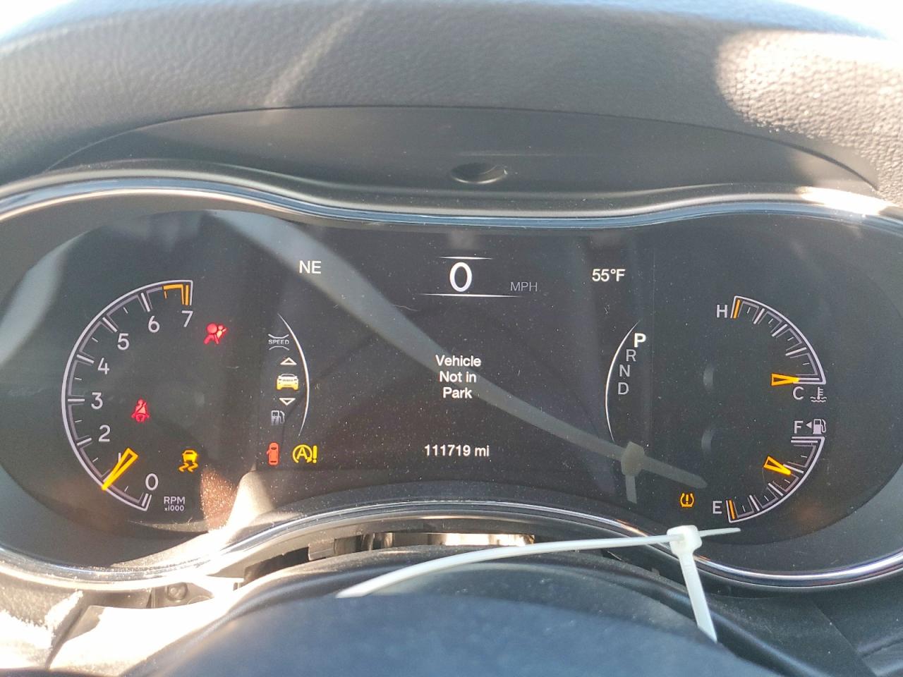 2019 JEEP GRAND CHEROKEE LAREDO photo 9