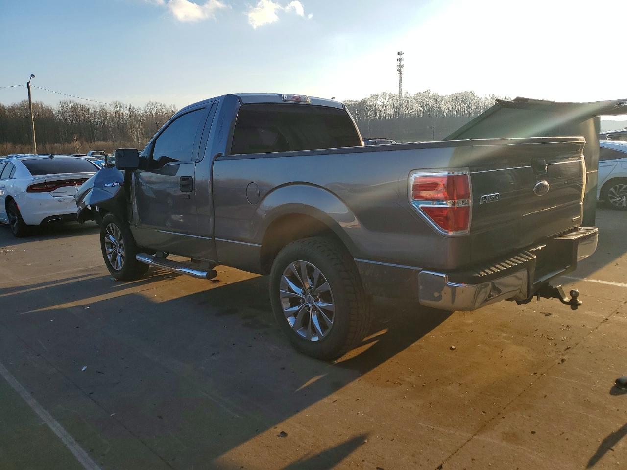 2013 FORD F150 photo 2