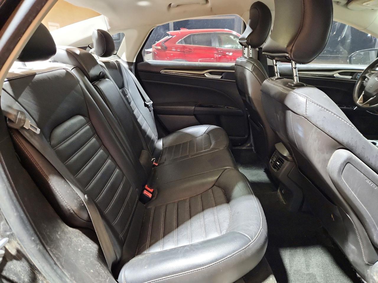 2015 FORD FUSION SE photo 10