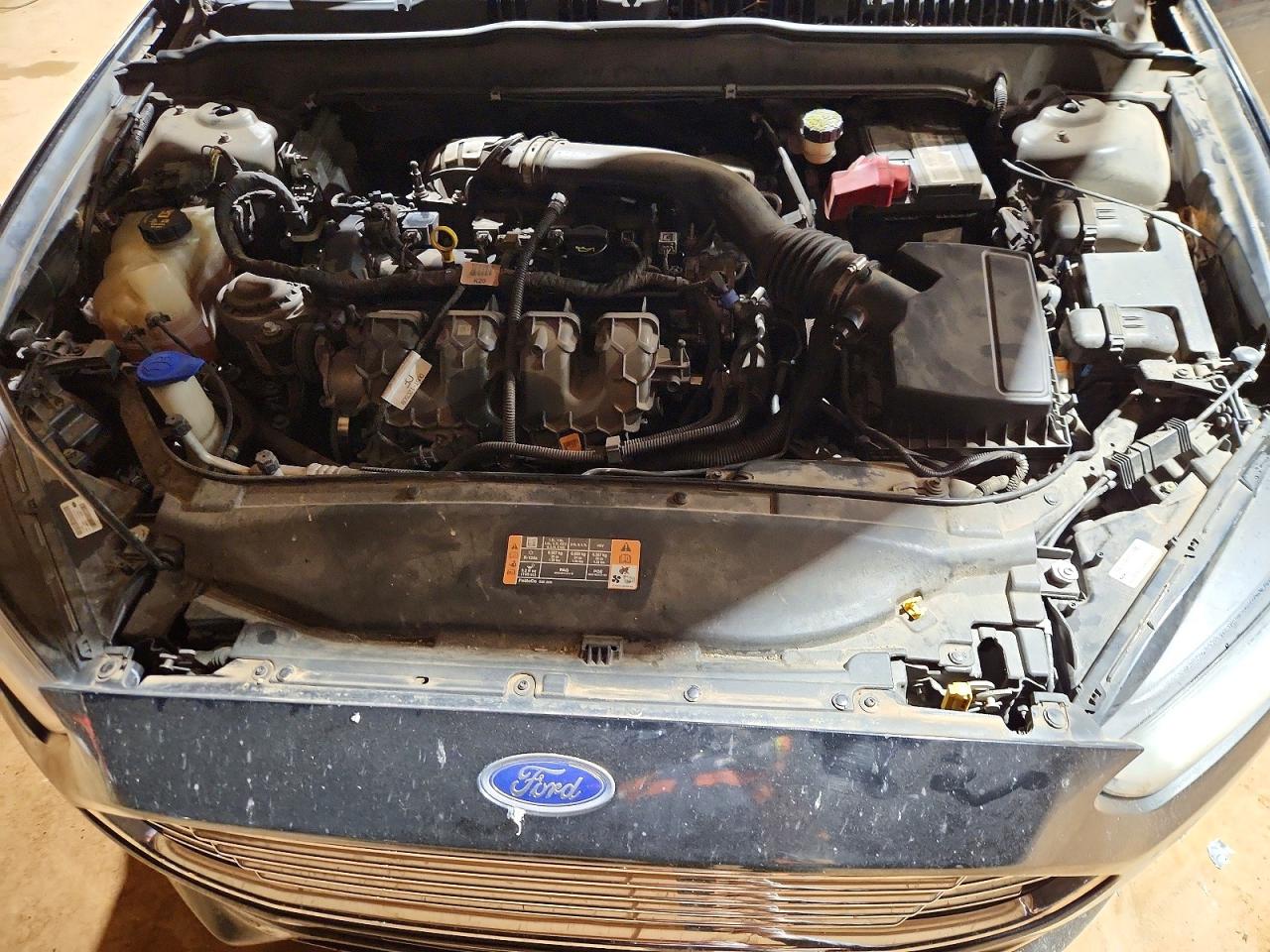 2015 FORD FUSION SE photo 11