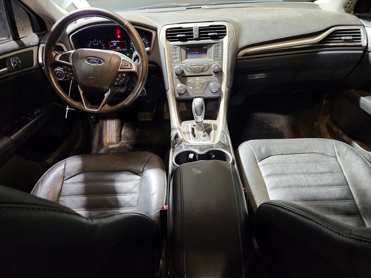 2015 FORD FUSION SE photo 8