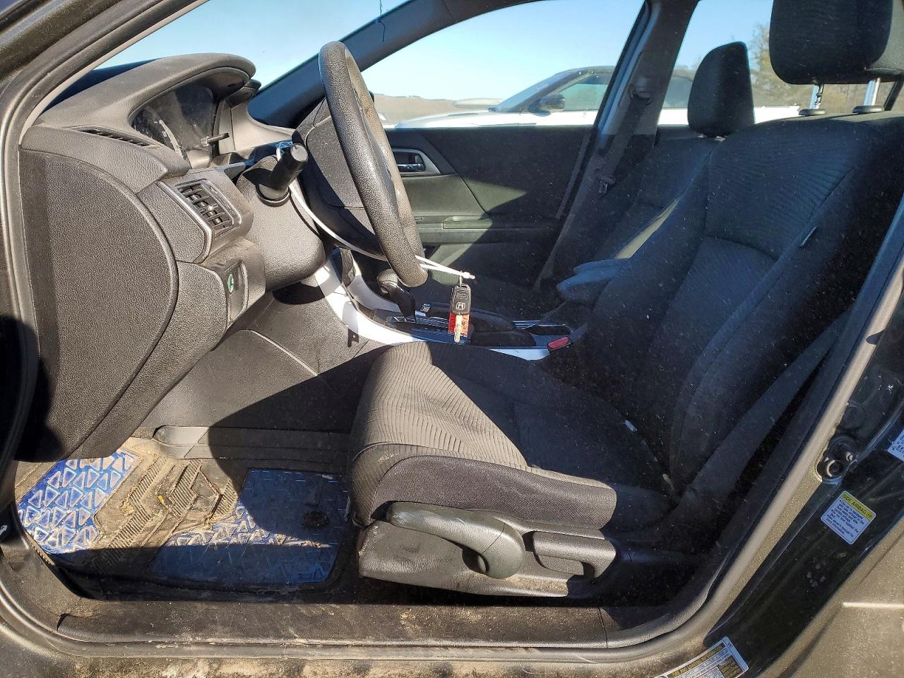 2015 HONDA ACCORD LX photo 7