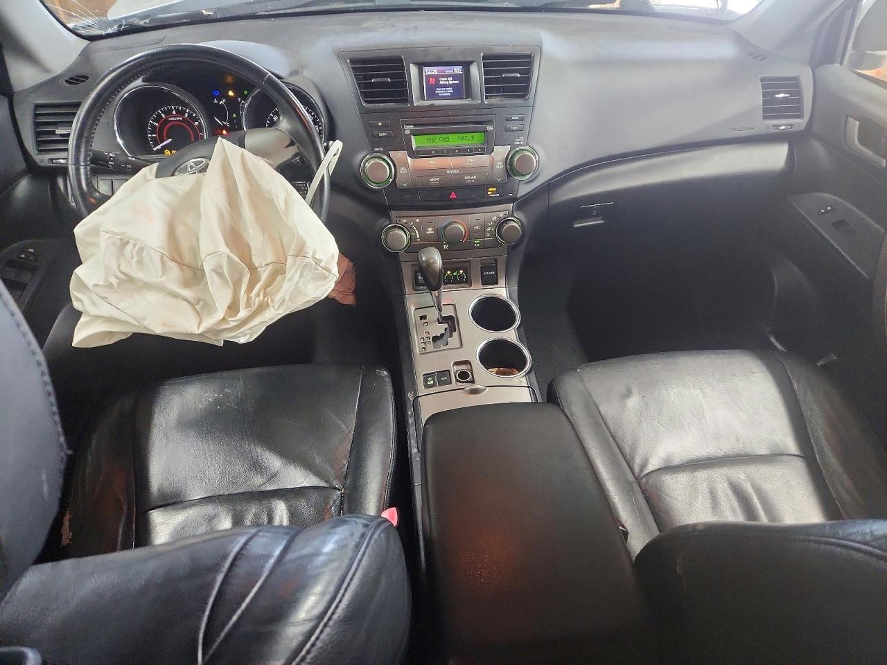 2008 TOYOTA HIGHLANDER SPORT photo 8