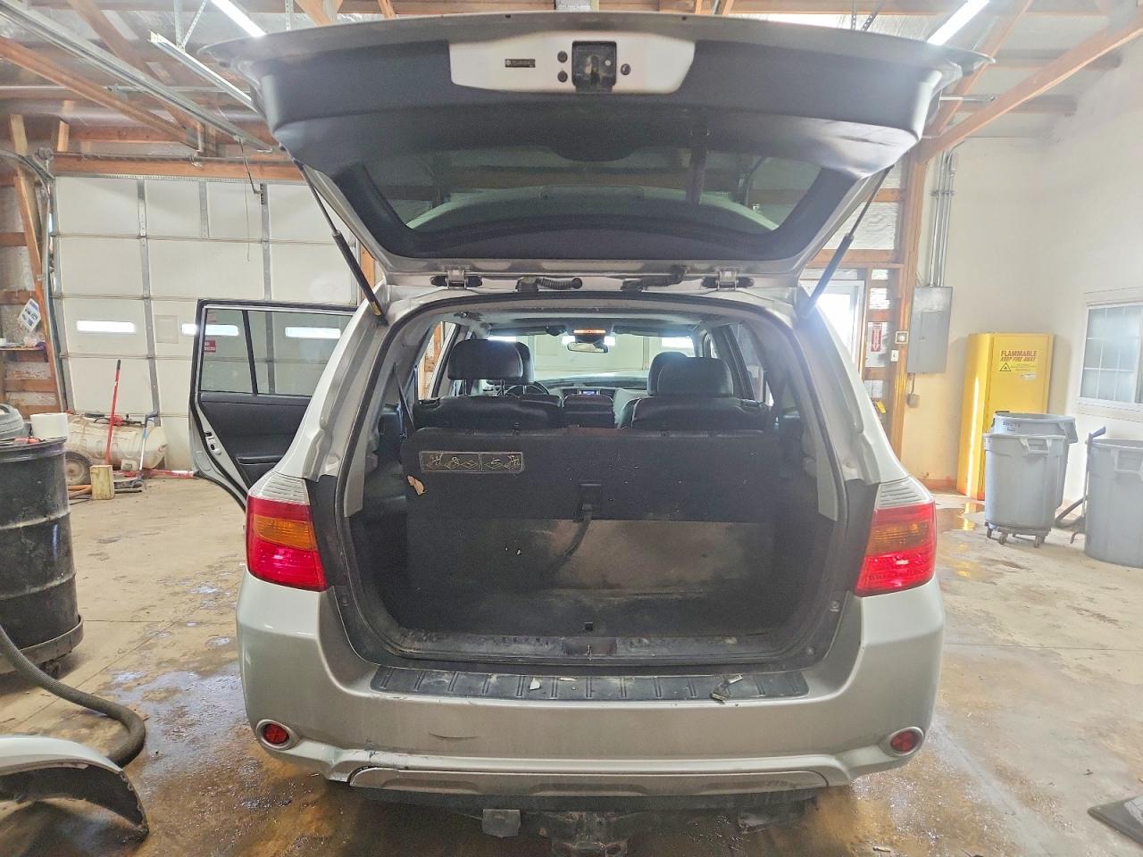 2008 TOYOTA HIGHLANDER SPORT photo 6