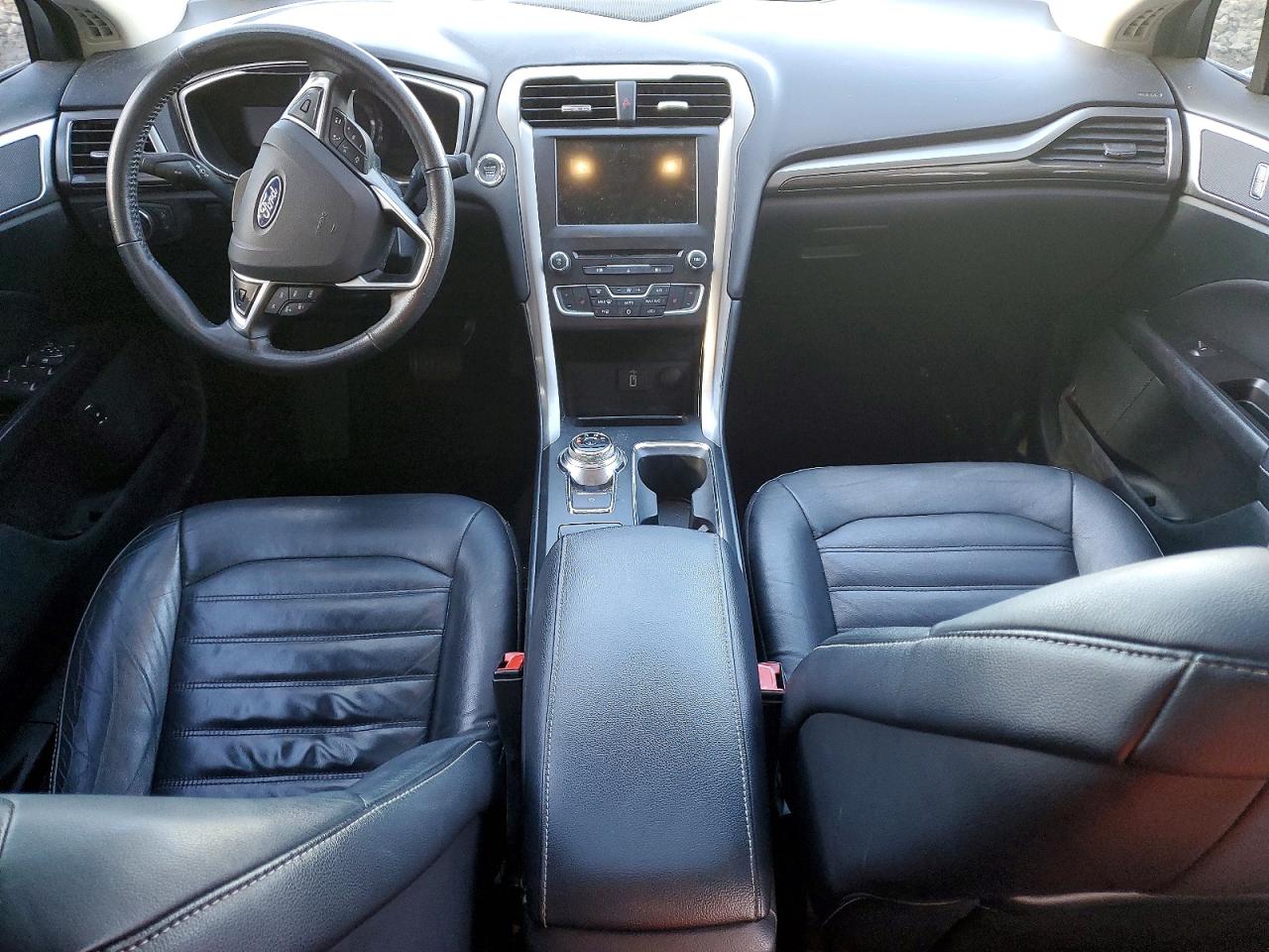 2017 FORD FUSION SE PHEV photo 8