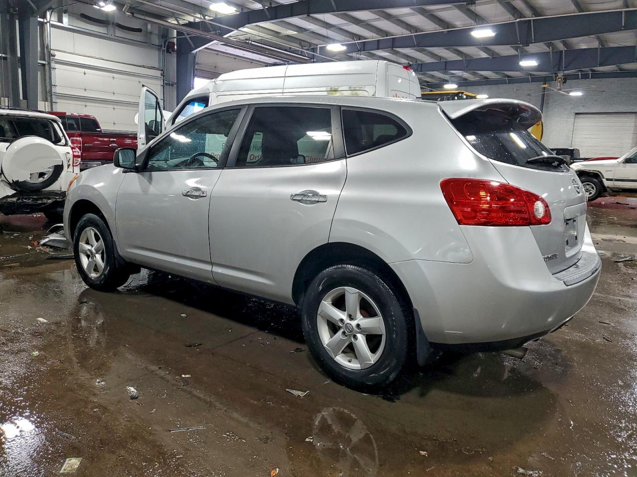2010 NISSAN ROGUE photo 3