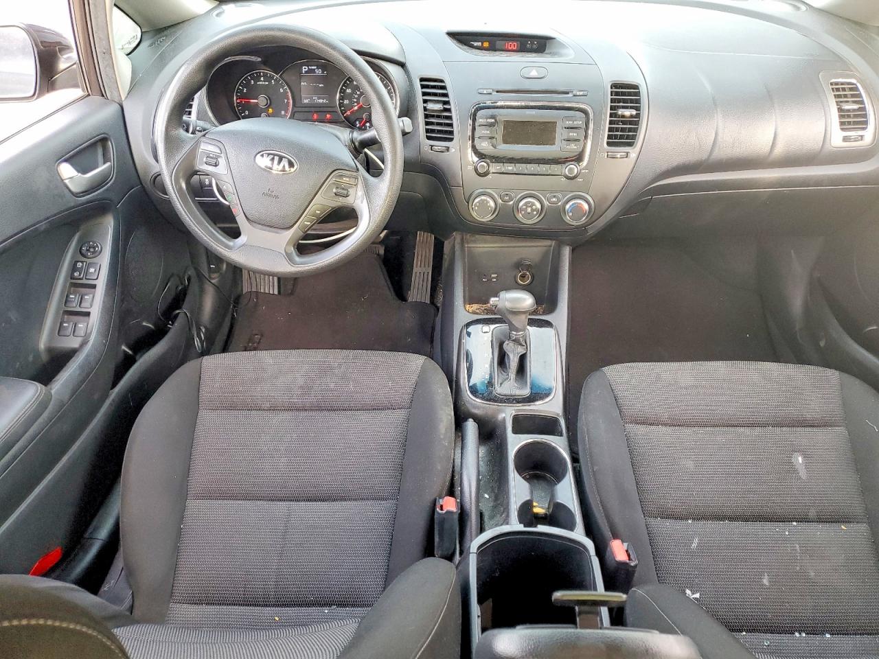 2017 KIA FORTE LX photo 8